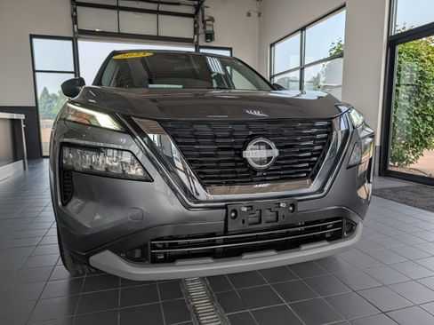 Used 2023 Nissan Rogue S AWD/4WD image 7