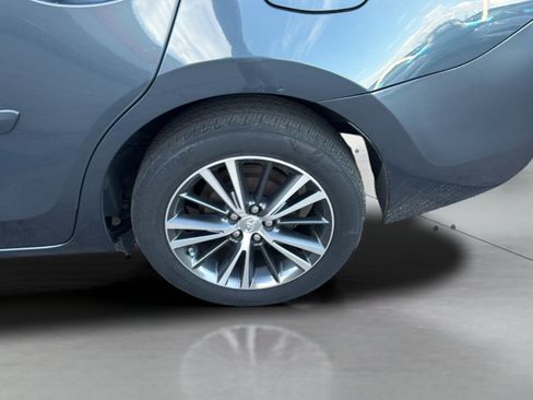 Used 2016 Toyota Corolla LE FWD image 38