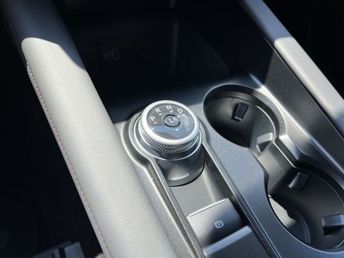 New 2026 Ford Explorer Active AWD/4WD image 22