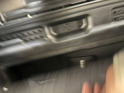 Used 2021 Jeep Wrangler Unlimited Sahara image 33