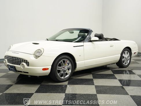 Used 2002 Ford Thunderbird image 5
