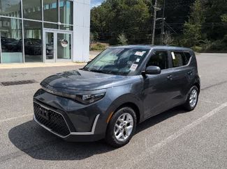 Used 2023 Kia Soul LX w/ Option Group 015 image 1