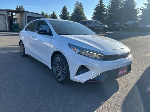 Used 2023 Kia Forte GT FWD image 3