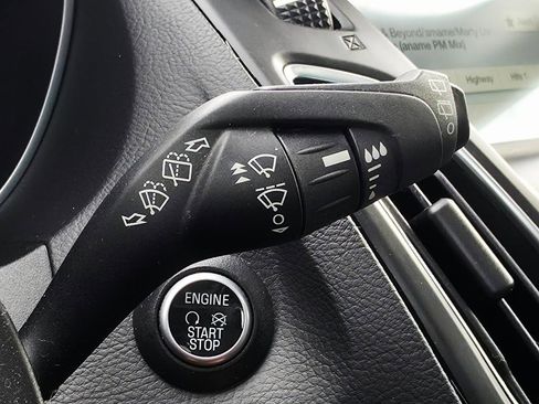 Used 2017 Ford Focus Titanium w/ Titanium Technology Package image 29