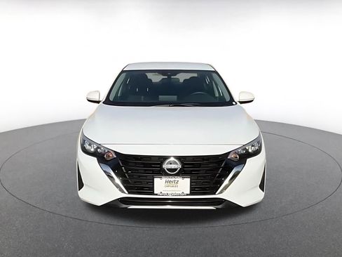 Used 2025 Nissan Sentra SV image 4