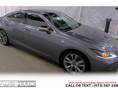 Used 2021 Lexus ES 250 F Sport w/ Accessory Package 2