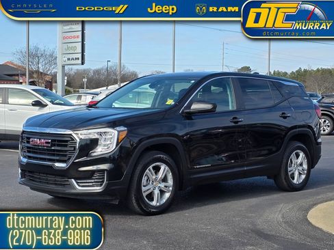 Used 2024 GMC Terrain SLE image 2