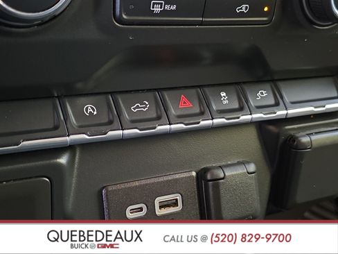 Used 2021 Chevrolet Silverado 1500 Custom AWD/4WD image 18
