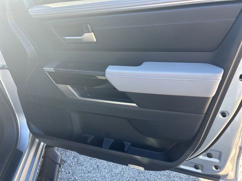 New 2025 Toyota Tundra Limited image 21