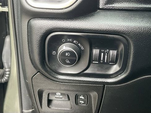 Used 2021 RAM 1500 Laramie AWD/4WD image 10