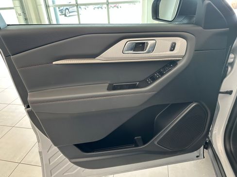 New 2026 Ford Explorer Active AWD/4WD image 42