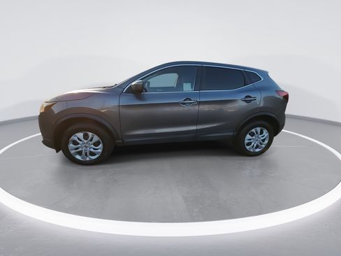 Used 2019 Nissan Rogue Sport S image 5