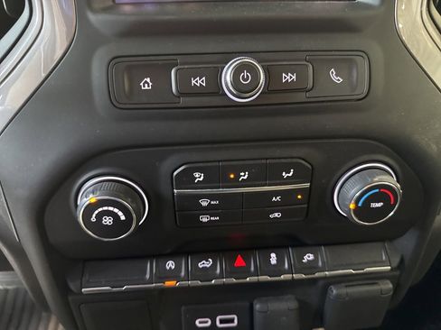 Used 2022 Chevrolet Silverado 1500 Custom w/ Safety Confidence Package AWD/4WD image 24