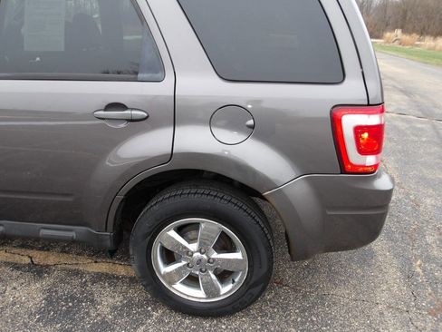 Used 2011 Ford Escape Limited image 34