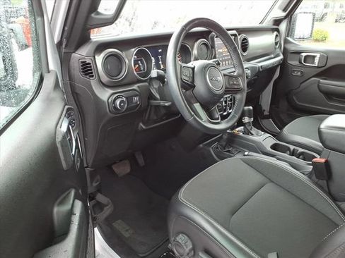 Used 2023 Jeep Wrangler Unlimited Sport AWD/4WD image 15