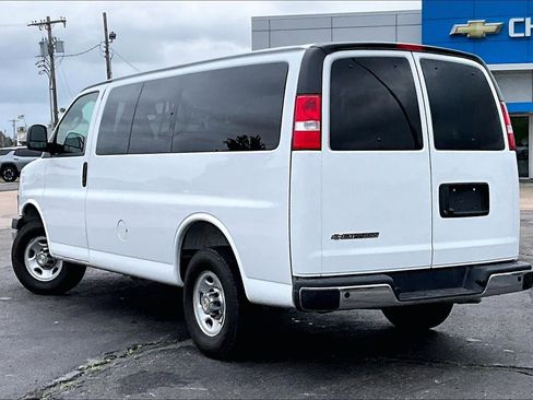 Used 2025 Chevrolet Express 2500 LT w/ LT Preferred Equipment Group RWD image 12