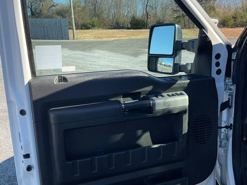 Used 2016 Ford F250 Lariat image 28