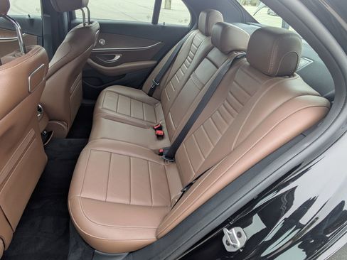 Used 2019 Mercedes-Benz E 300 image 27