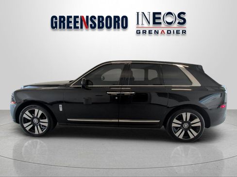 Used 2021 Rolls-Royce Cullinan AWD/4WD image 2