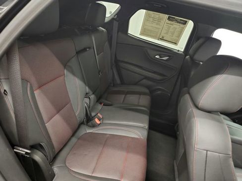 Used 2025 Chevrolet Blazer RS image 41