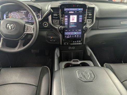 Used 2025 RAM 2500 Laramie AWD/4WD image 26