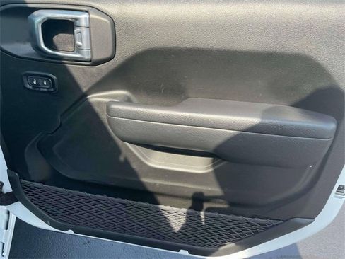 Used 2024 Jeep Wrangler Sport S image 22