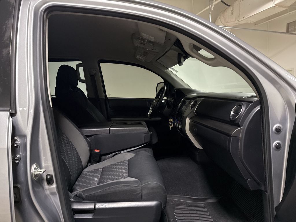 Used 2020 Toyota Tundra SR5 AWD/4WD image 21