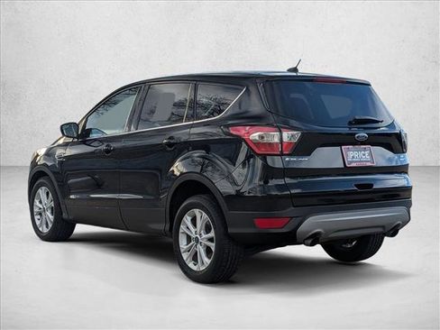Used 2017 Ford Escape SE image 8