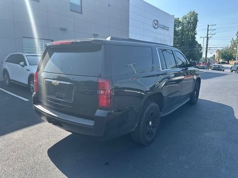 Used 2019 Chevrolet Suburban LT AWD/4WD image 7