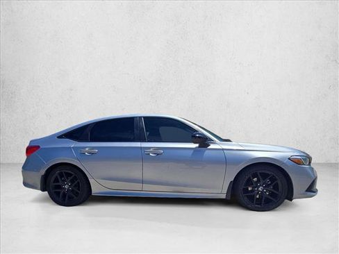 Used 2024 Honda Civic Sport image 4