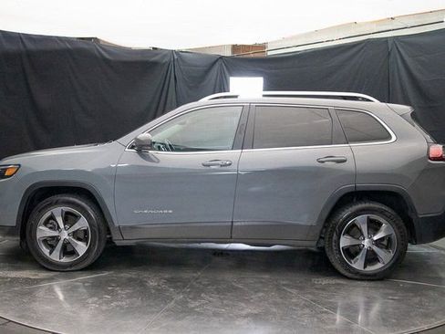 Used 2020 Jeep Cherokee Limited image 9