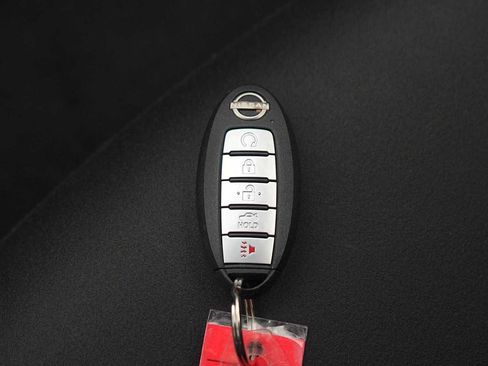 Used 2024 Nissan Altima 2.5 SV FWD image 28