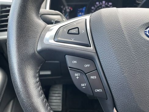 Used 2017 Ford Edge SEL w/ Equipment Group 201A AWD/4WD image 13