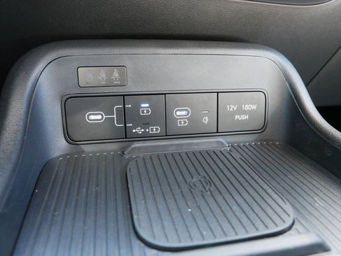 Certified 2026 Hyundai Kona SEL Sport AWD/4WD image 33