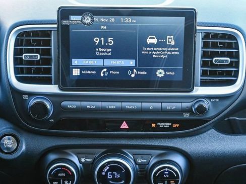 New 2026 Hyundai Venue SEL image 17