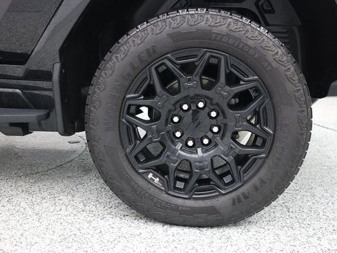 Used 2024 GMC Hummer EV 2X image 6