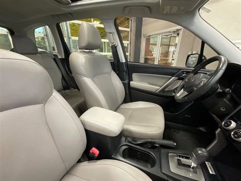 Used 2018 Subaru Forester 2.5i Limited image 27