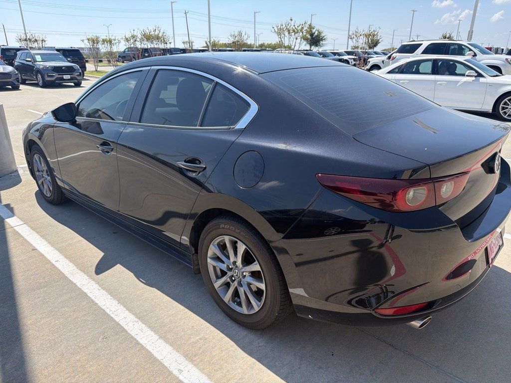 Used 2024 MAZDA MAZDA3 s FWD image 3