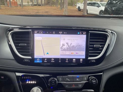 New 2026 Chrysler Pacifica Limited w/ S Appearance Package image 31