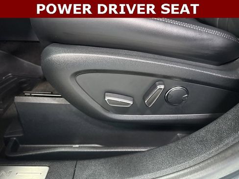 Used 2018 Lincoln MKX Reserve w/ Driver Assistance Package image 8