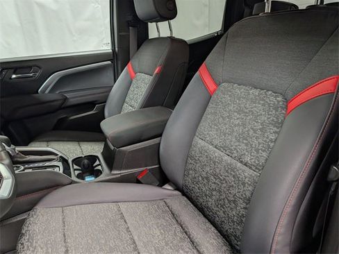 Used 2024 Chevrolet Colorado Z71 w/ Z71 Convenience Package 2 image 10