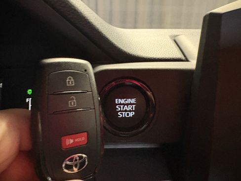 Used 2026 Toyota Tacoma SR5 AWD/4WD image 25