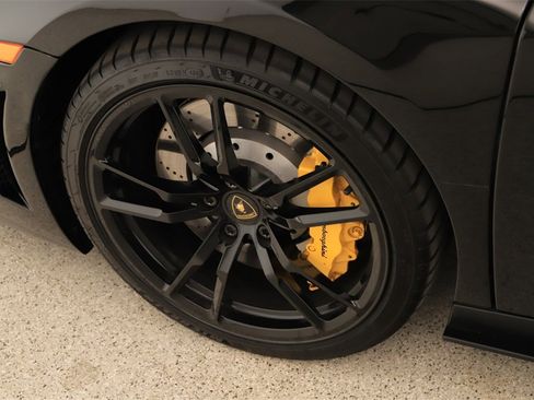 Used 2012 Lamborghini Gallardo LP 570-4 Performante image 32