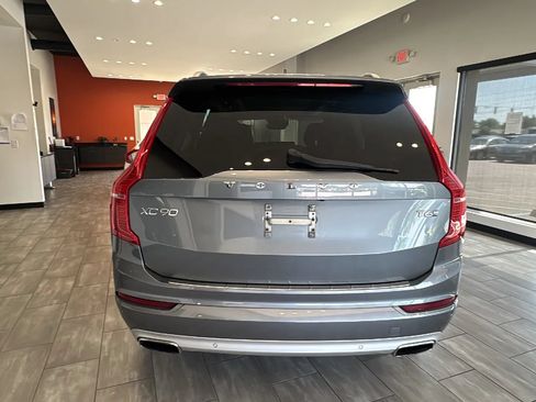 Used 2017 Volvo XC90 T6 Momentum w/ Vision Package AWD/4WD image 18