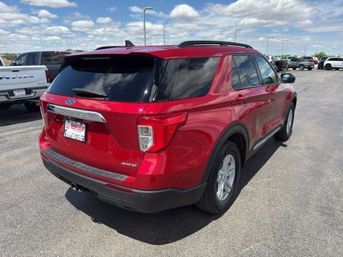 Used 2023 Ford Explorer XLT w/ Class IV Trailer Tow Package AWD/4WD image 5