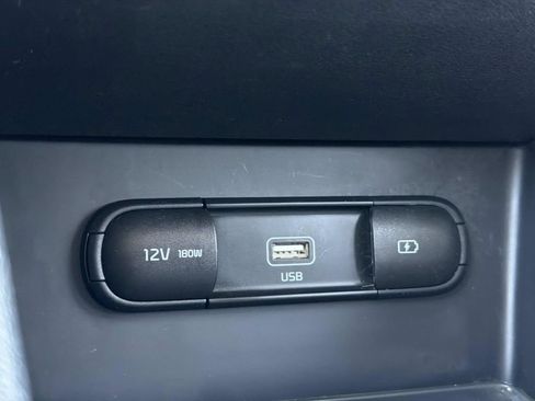 Used 2021 Kia Niro LX FWD image 26