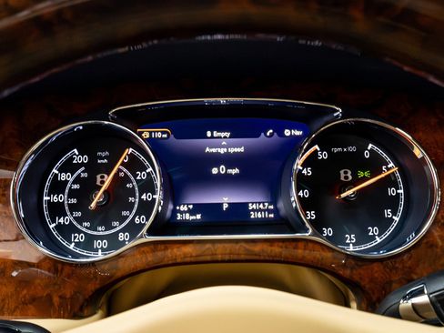 Used 2017 Bentley Mulsanne image 10