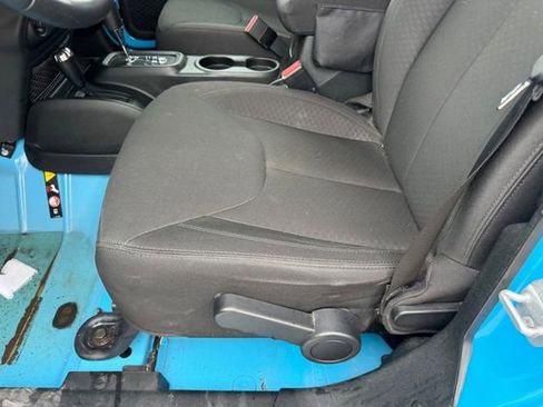 Used 2017 Jeep Wrangler Unlimited Sport w/ Quick Order Package 24S image 15