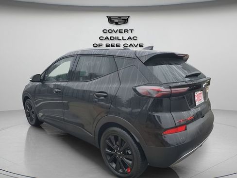 Used 2023 Chevrolet Bolt EUV LT w/ Redline Edition image 7