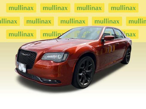 Used 2021 Chrysler 300 S RWD image 6